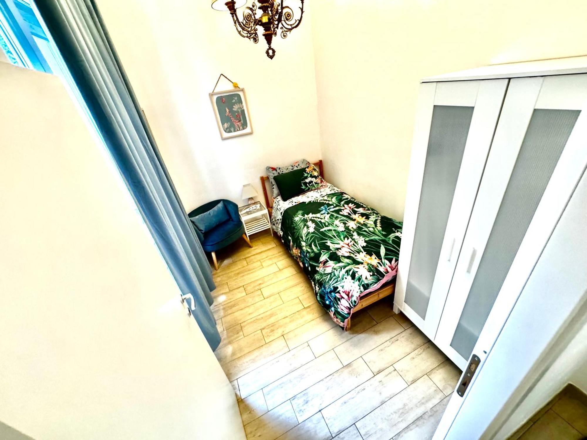 La Casa Di Sarah Aspetta Voi Apartment Наполи Екстериор снимка